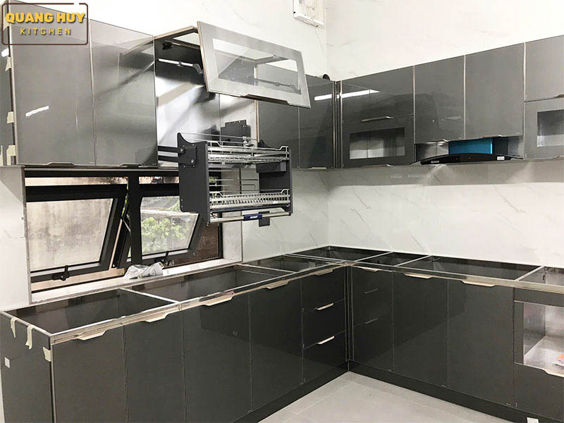 tu-bep-canh-kinh-chi-mai-ha-noi-6