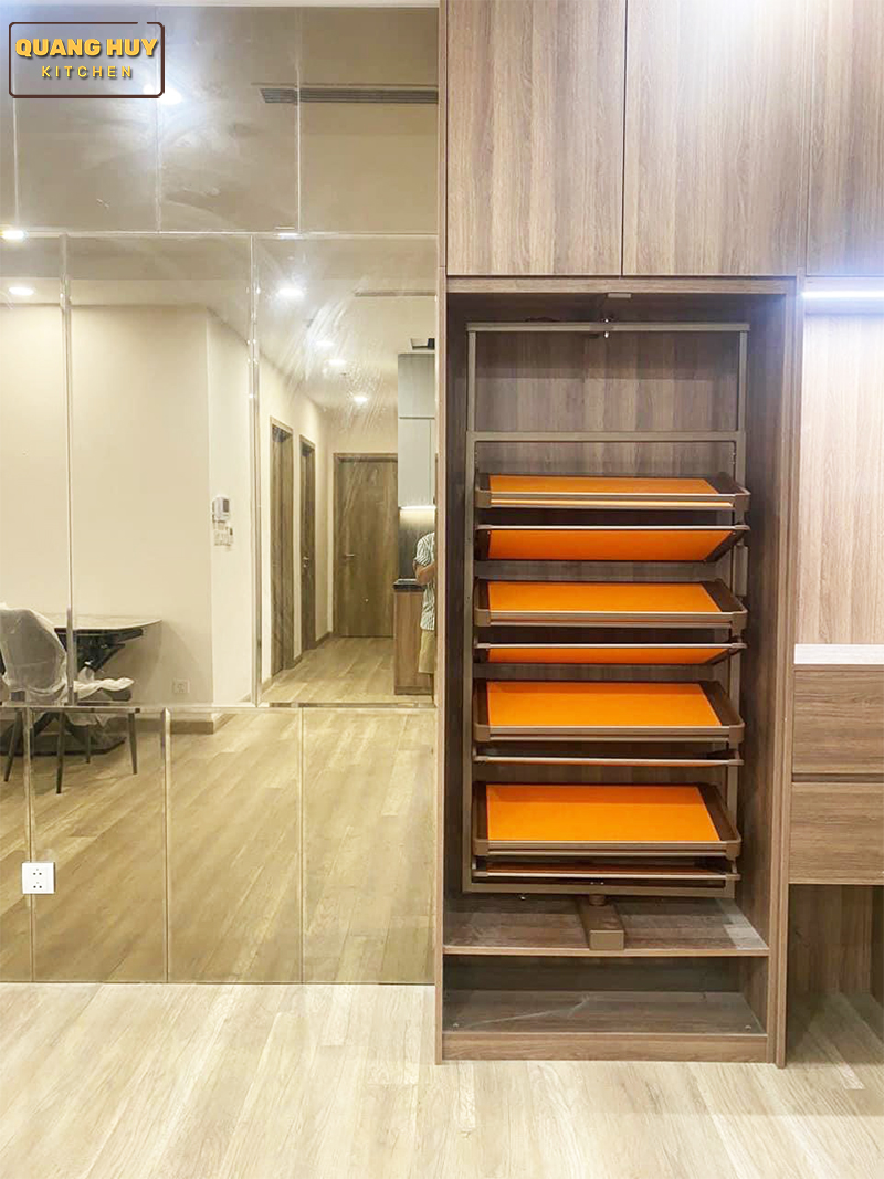 tu-giay-xoay-360-do-8-tang