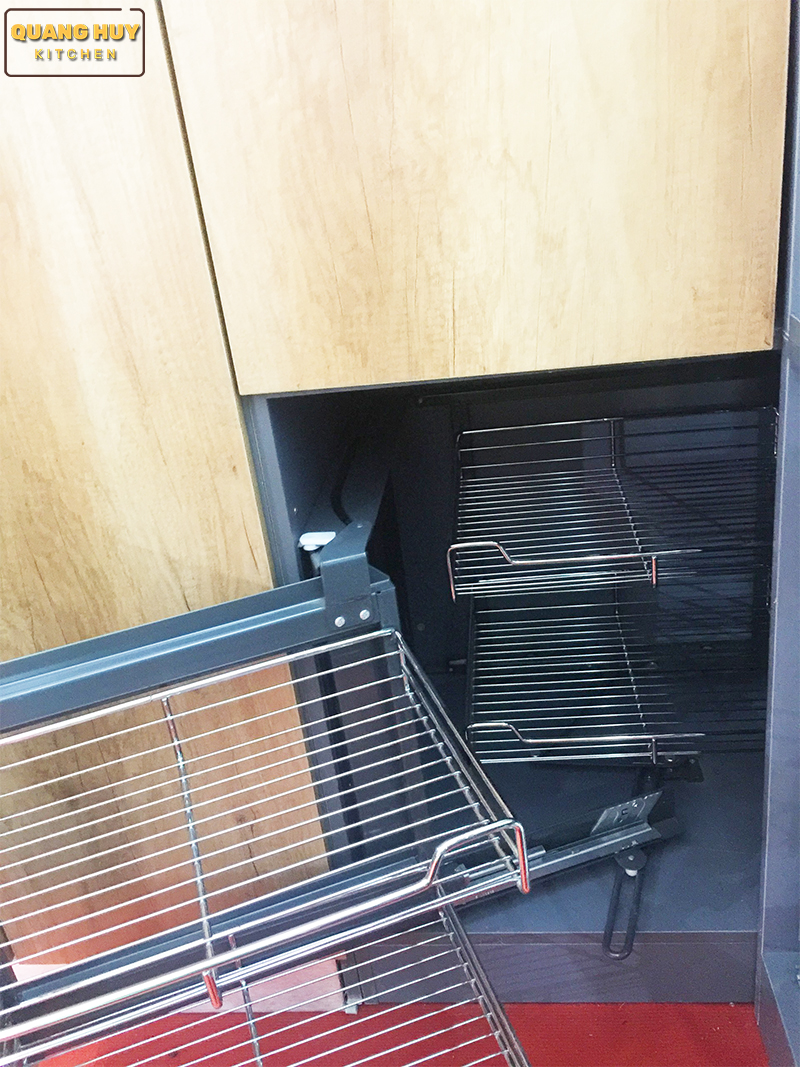 ke-goc-lien-hoan-inox-304-nan-tron