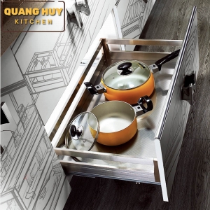 Gia-xoong-noi-tu-duoi-inox-hop