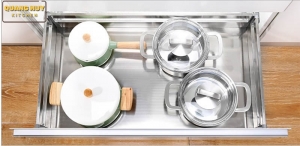 Gia-xoong-noi-tu-duoi-inox-hop