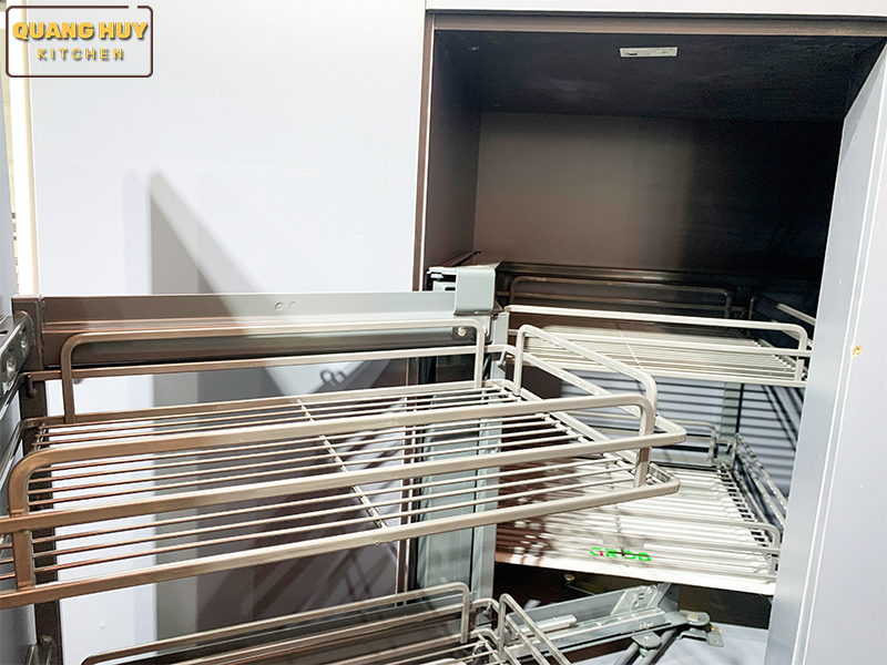 ke-goc-lien-hoan-inox-son-nano