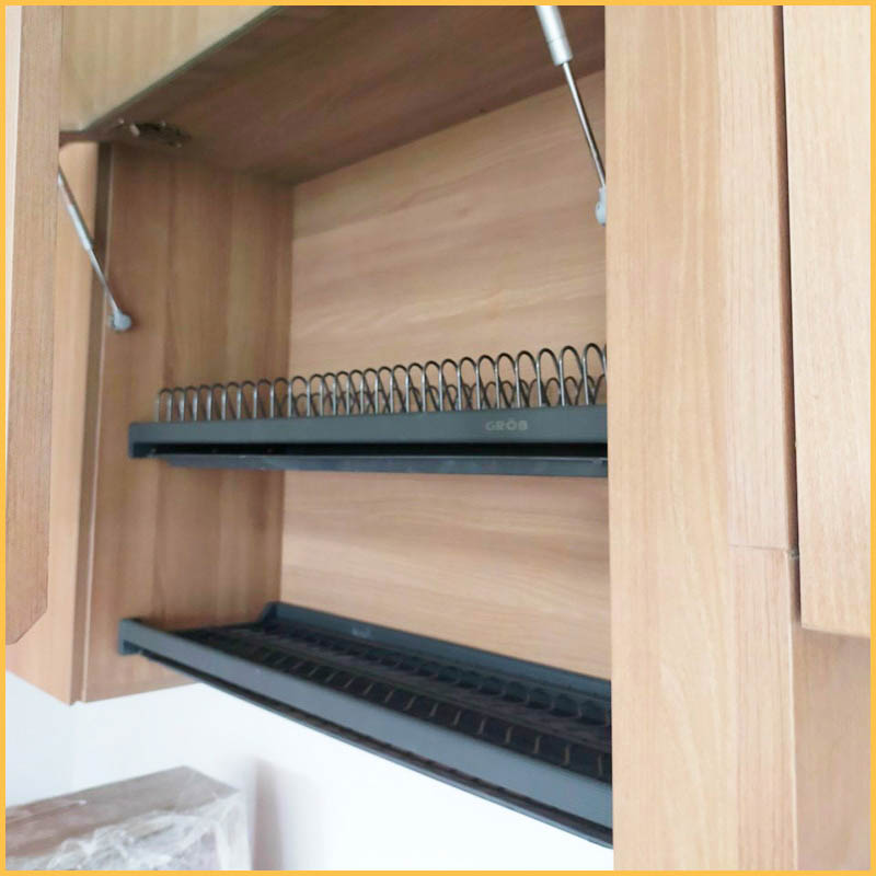 ke-up-chen-inox-son-nano-cho-tu-bep-tren