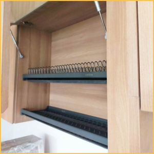 ke-up-chen-inox-son-nano-cho-tu-bep-tren