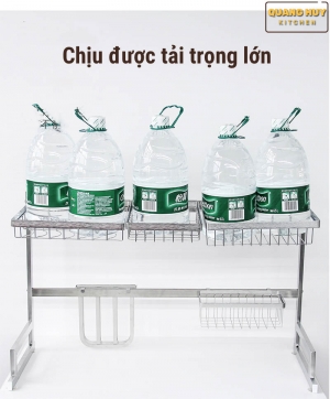 ke-up-chen-tren-bon-rua