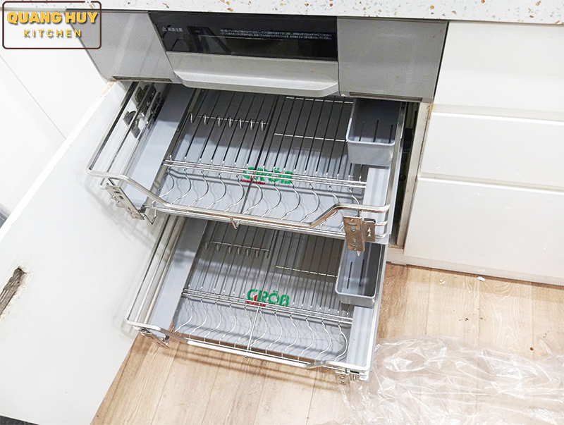 gia-up-bat-dia-inox-304-nan-vuong