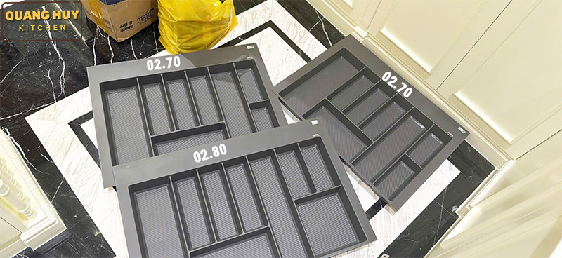 khay-chia-thia-dia-nhua-abs