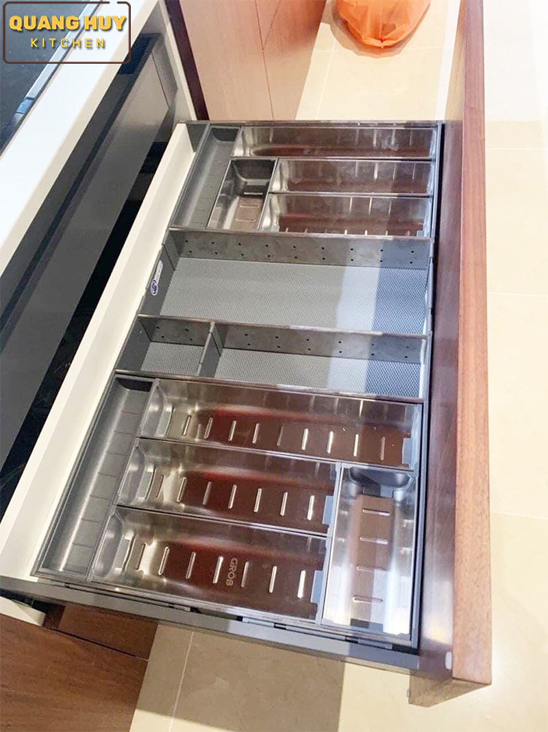 khay-chia-thia-dia-inox-304