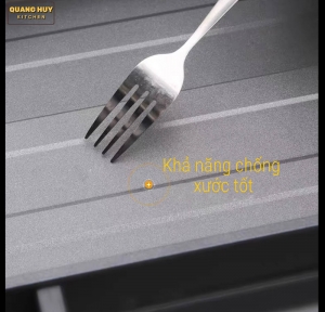 khay-chia-thia-dia-nhom-ma-pvd-chong-xuoc-tot