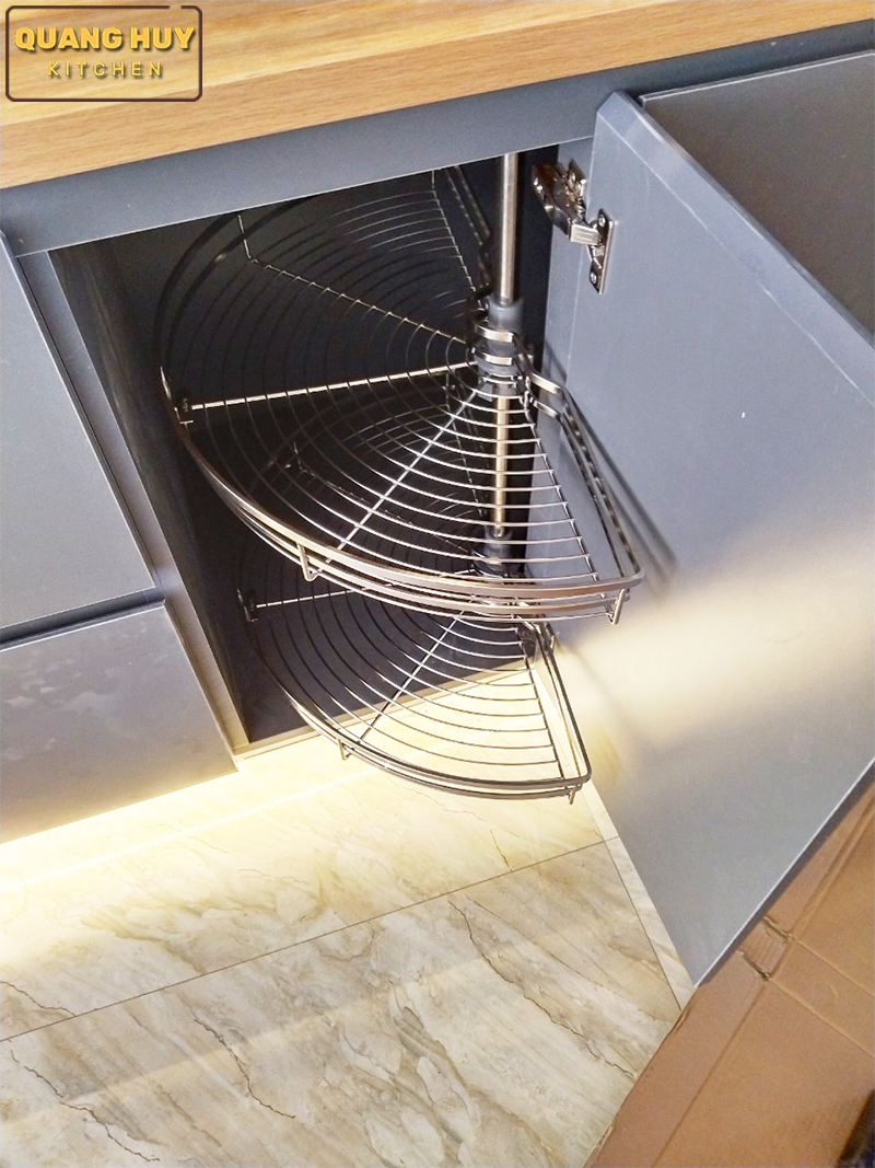 mam-xoay-180-inox-304-nan-det-1