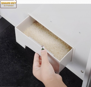 thung-gao-gan-canh-C1A05-130S-rut-khay-lay-gao