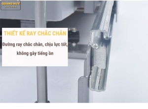 thung-rac-am-tu-nhan-mo-tu-dong