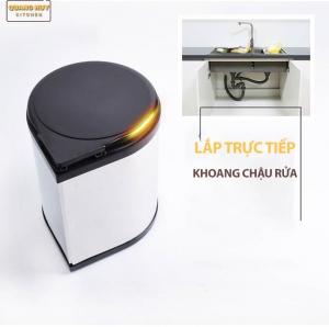 thung-rac-tron-gan-canh-tu-bep