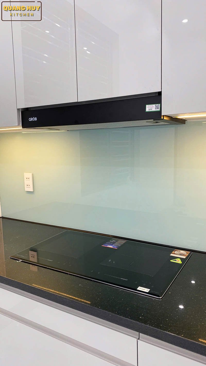 tu-bep-acrylic-chi-duyen-thai-binh-4